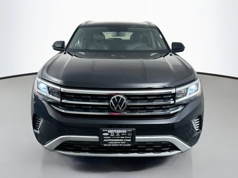 Used 2023 Volkswagen Atlas Cross Sport SE w/ Panoramic Sunroof Package AWD/4WD image 2