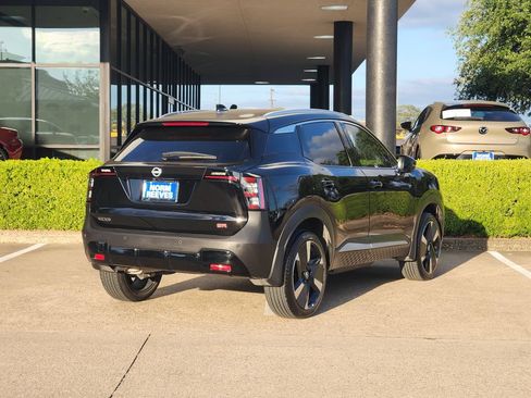 Used 2025 Nissan Kicks SR FWD image 5