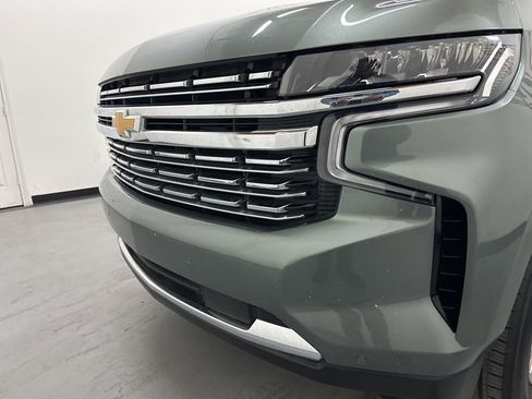 Used 2023 Chevrolet Suburban Premier image 20