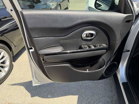 Used 2017 Kia Soul + w/ Audio Package FWD image 12
