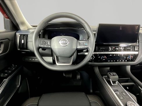 New 2026 Nissan Pathfinder SL AWD/4WD image 9