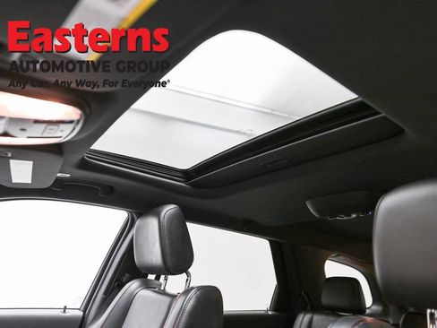 Used 2024 Dodge Durango GT RWD image 23