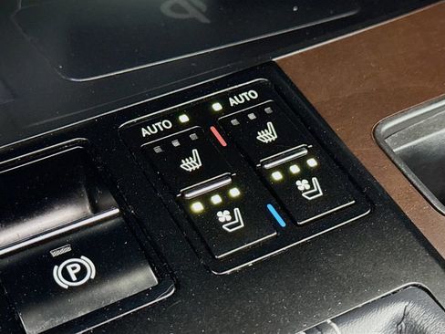 Certified 2022 Lexus RX 450h AWD w/ Premium Package image 20