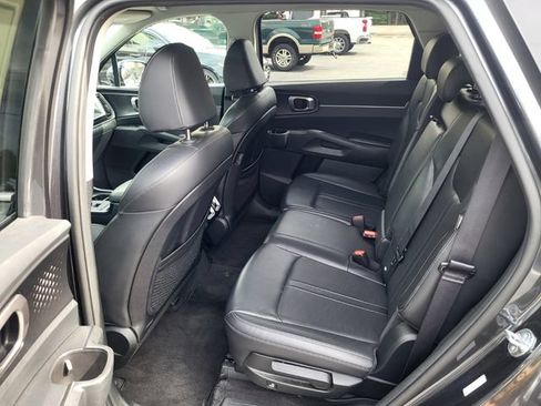 Certified 2024 Kia Sorento S FWD image 13