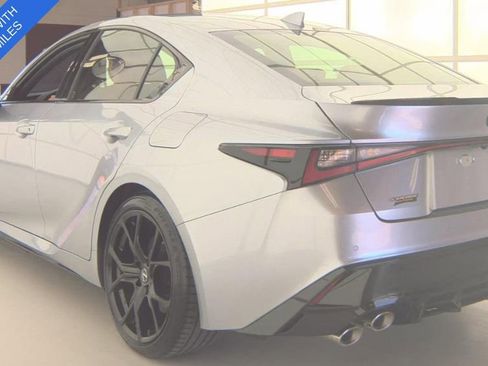 Used 2025 Lexus IS 500 image 4