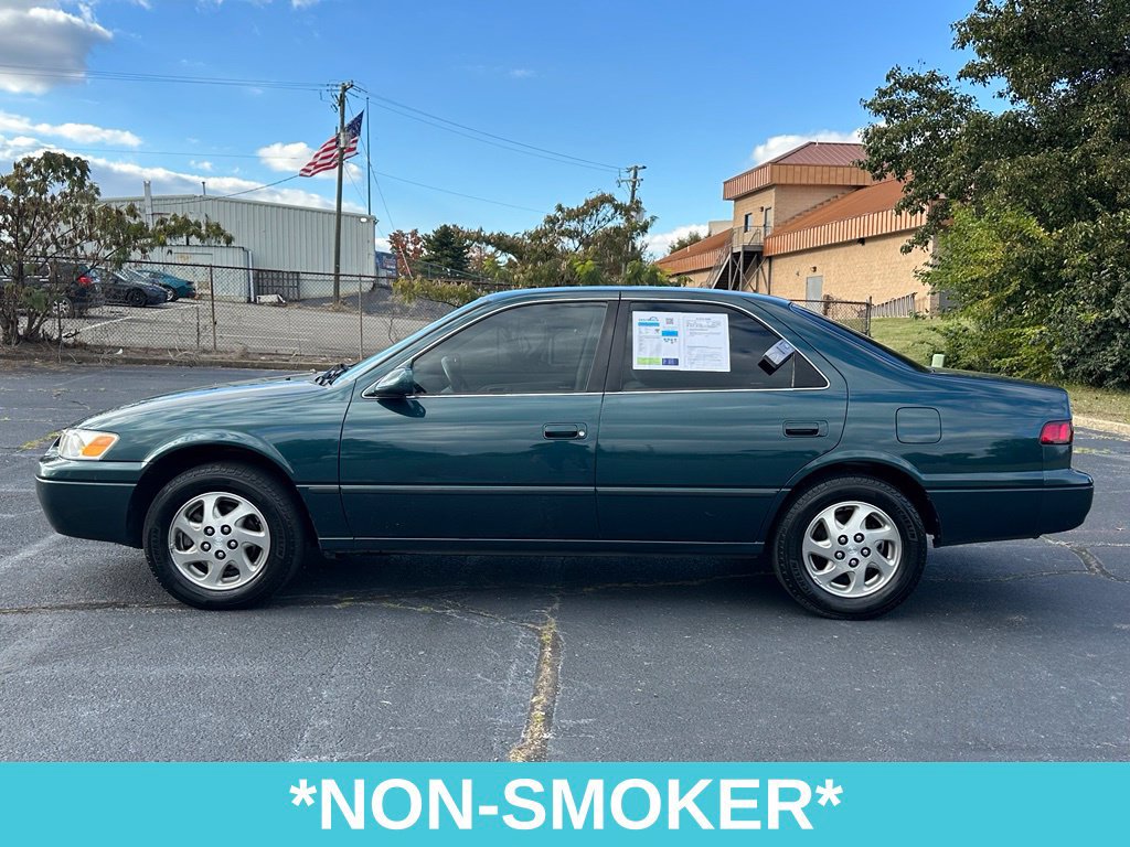 Used 1998 Toyota Camry LE FWD image 6