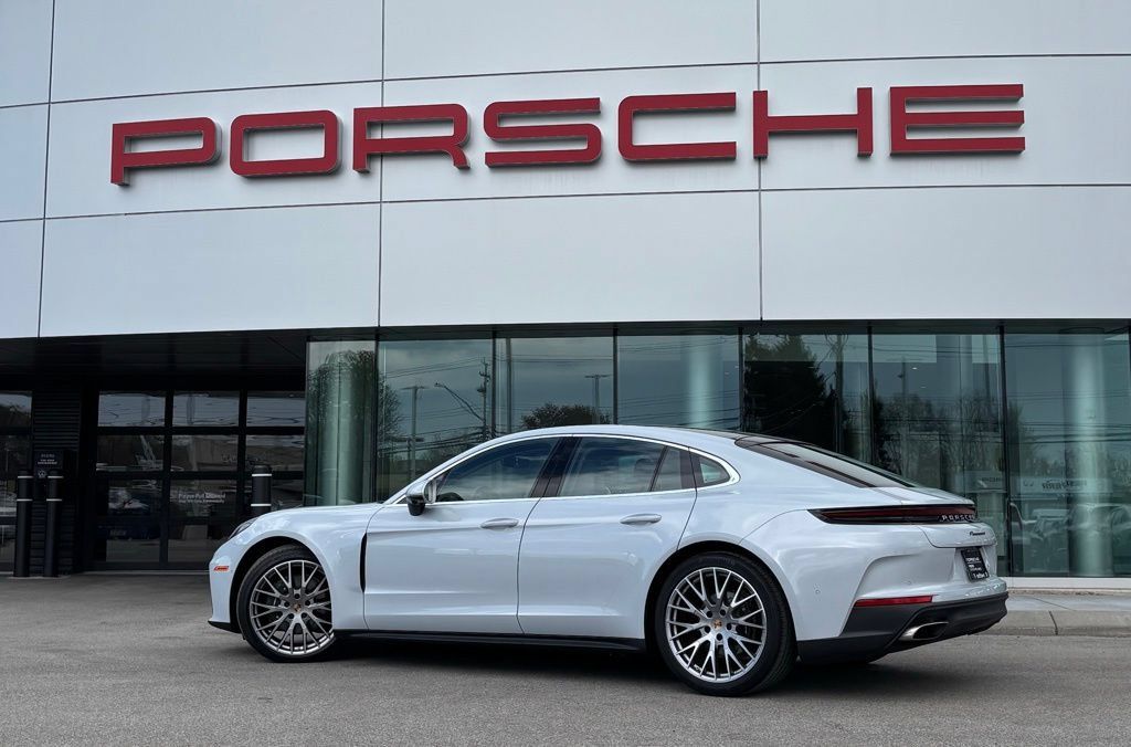 Certified 2025 Porsche Panamera 4 AWD/4WD image 3