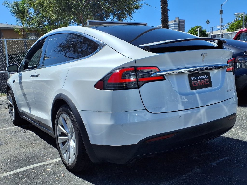 Used 2019 Tesla Model X Performance AWD/4WD image 3