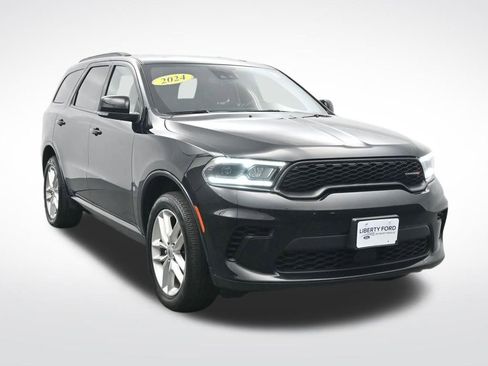 Used 2024 Dodge Durango GT image 3