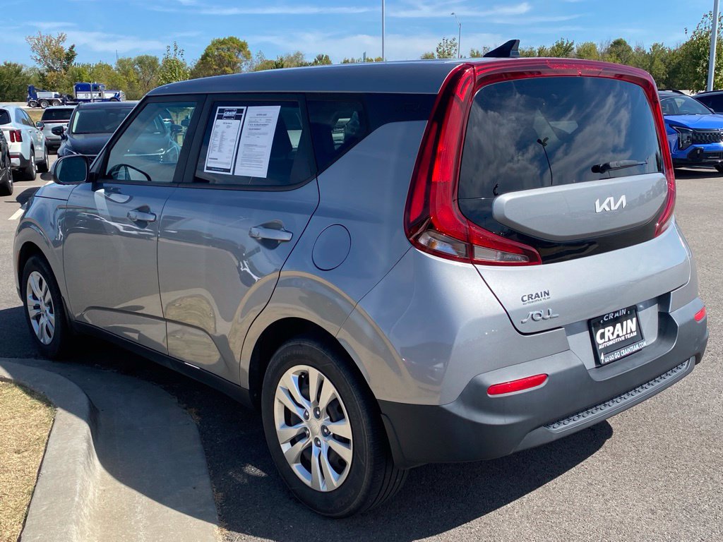 Used 2022 Kia Soul LX FWD image 5