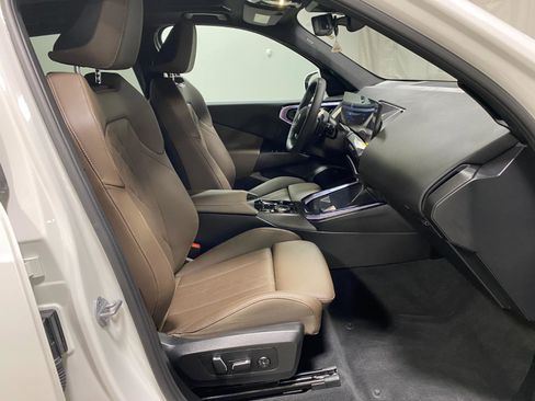 Used 2025 BMW X3 xDrive30i w/ Convenience Package image 20