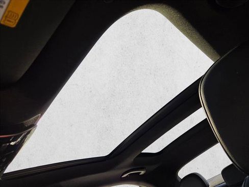 Used 2024 Mercedes-Benz C 300 Sedan w/ Exclusive Trim Package image 15