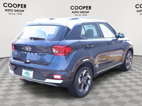 New 2026 Hyundai Venue SEL FWD image 6