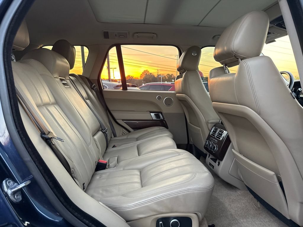Used 2016 Land Rover Range Rover Supercharged AWD/4WD image 31