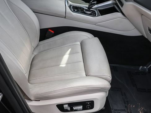 Used 2022 BMW X6 xDrive40i w/ M Sport Package AWD/4WD image 45