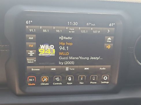 Used 2022 Jeep Wrangler Unlimited Sahara image 22