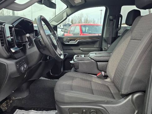 Used 2023 Chevrolet Silverado 1500 LT AWD/4WD image 12