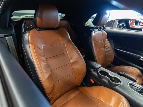 Used 2020 Ford Mustang Premium RWD image 14