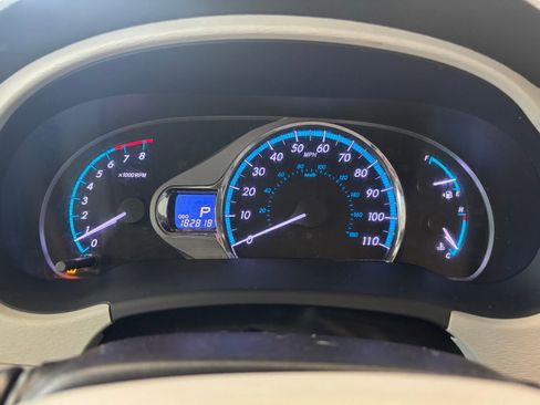 Used 2011 Toyota Sienna XLE image 11