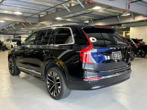 Used 2026 Volvo XC90 B6 Plus w/ Protection Package Premier AWD/4WD image 4