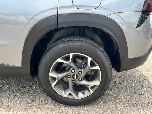 Used 2025 Chevrolet Trax LT w/ Driver Confidence Package FWD image 10
