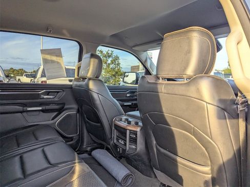 Used 2022 RAM 1500 Laramie image 12
