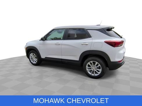 Certified 2026 Chevrolet TrailBlazer LS w/ LS Convenience Package FWD image 7