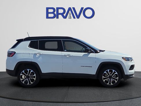 Used 2024 Jeep Compass Limited AWD/4WD image 5