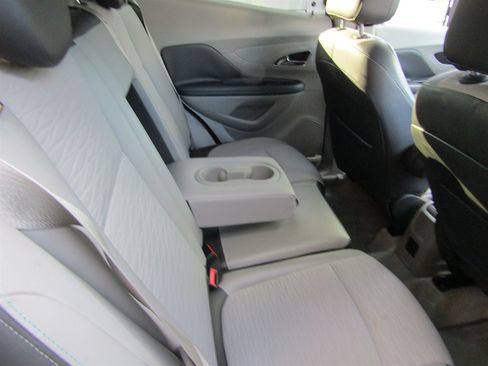 Used 2016 Buick Encore FWD image 7