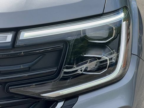 New 2025 Volkswagen Atlas Cross Sport SE AWD/4WD image 11