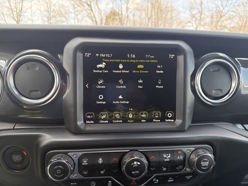 Certified 2023 Jeep Wrangler Unlimited Sahara AWD/4WD image 23