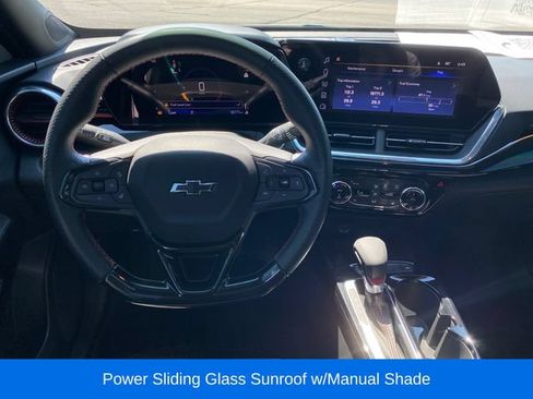 Certified 2024 Chevrolet Trax RS w/ Sunroof Package FWD image 7