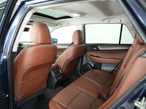 Used 2018 Subaru Outback 2.5i Touring image 41