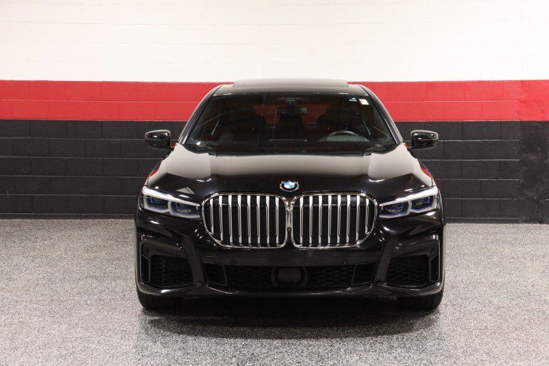 Used 2020 BMW 750i xDrive w/ Executive Package AWD/4WD image 11