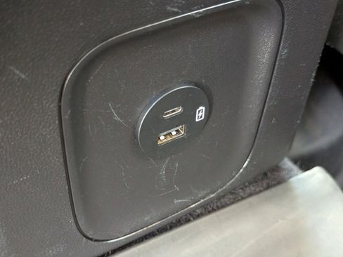 Used 2022 Ford Escape SEL w/ Technology Package image 24