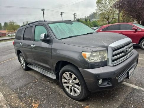 Used 2011 Toyota Sequoia Limited AWD/4WD image 2