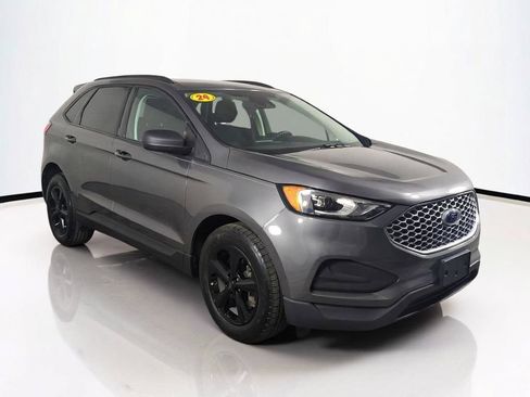 Used 2024 Ford Edge SE AWD/4WD image 2