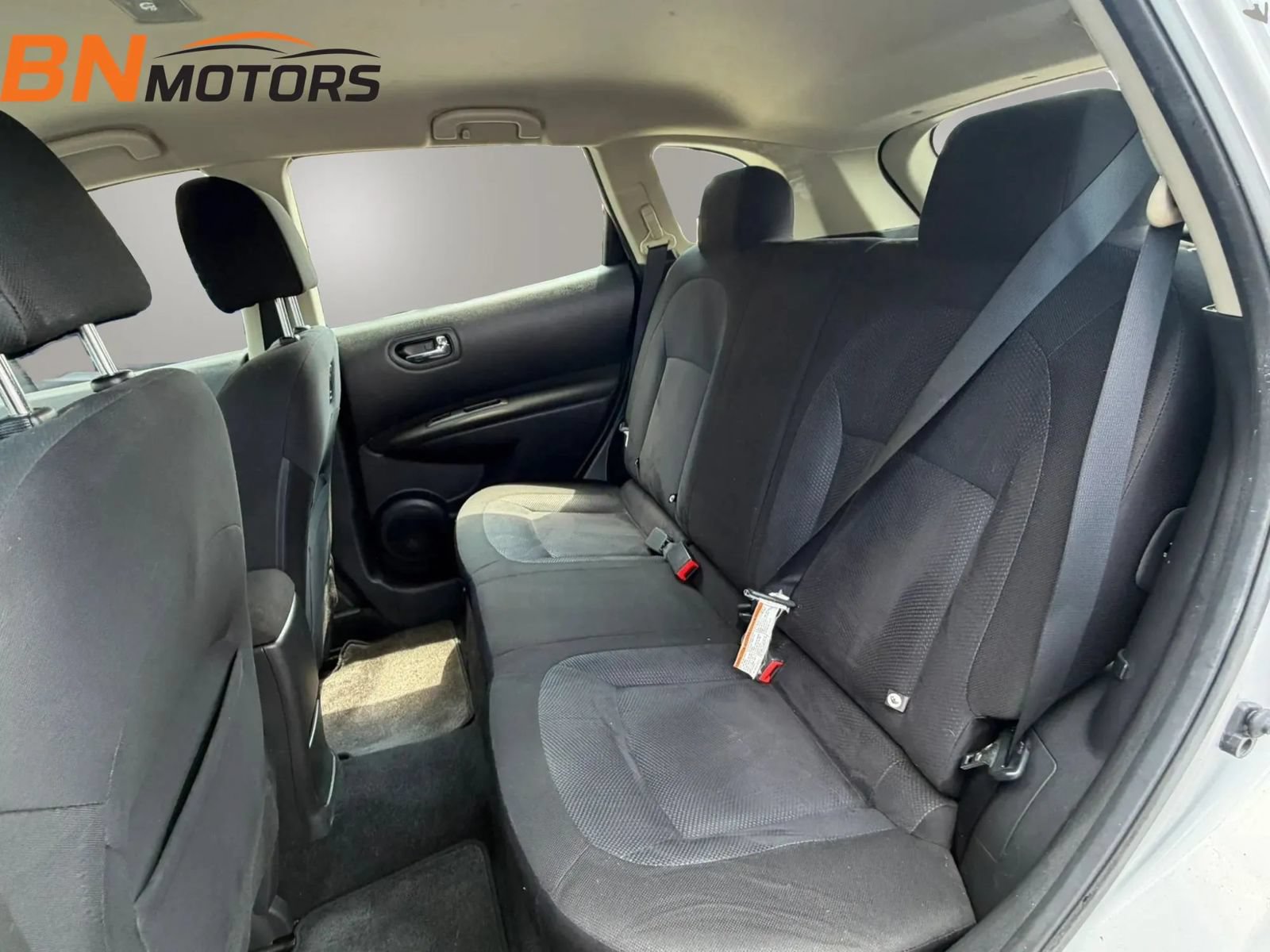 Used 2013 Nissan Rogue S FWD image 12