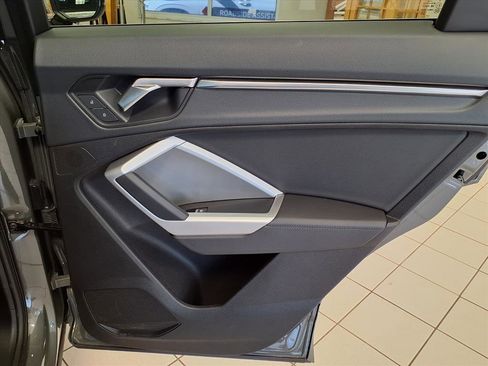 Used 2025 Audi Q3 2.0T Premium image 13