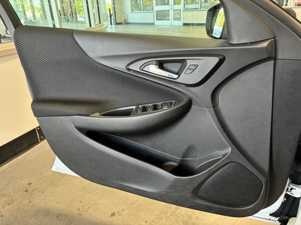 Used 2024 Chevrolet Malibu LT FWD image 11