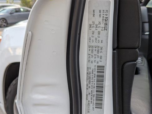 Used 2016 Jeep Grand Cherokee Summit w/ Platinum Series Group image 40