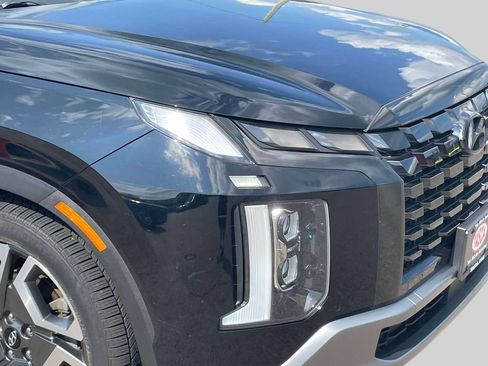 Used 2023 Hyundai Palisade SEL w/ Premium Package AWD/4WD image 9