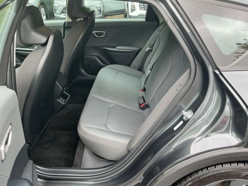 Used 2025 Kia K4 FWD image 22