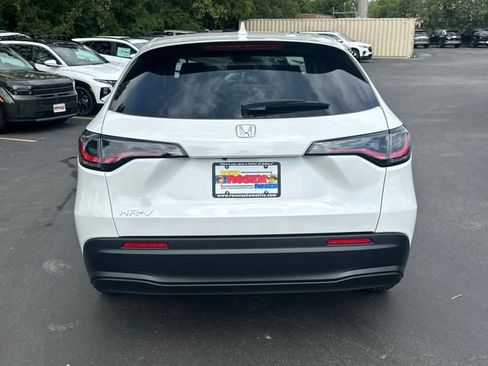 New 2026 Honda HR-V LX image 4