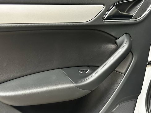 Used 2017 Audi Q3 2.0T Premium FWD image 35