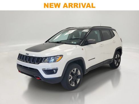 Used 2018 Jeep Compass Trailhawk w/ Navigation Group AWD/4WD image 1