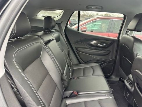 Used 2022 GMC Terrain SLT image 20