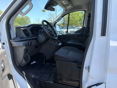 Used 2025 Ford Transit 350 XLT RWD image 11
