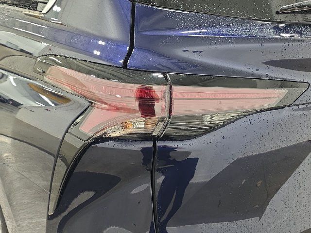 Certified 2026 Toyota Sienna XLE FWD image 28