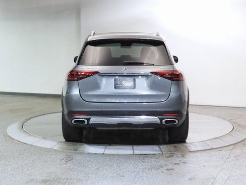 Used 2025 Mercedes-Benz GLE 450e 4MATIC w/ Driver Assistance Package image 11